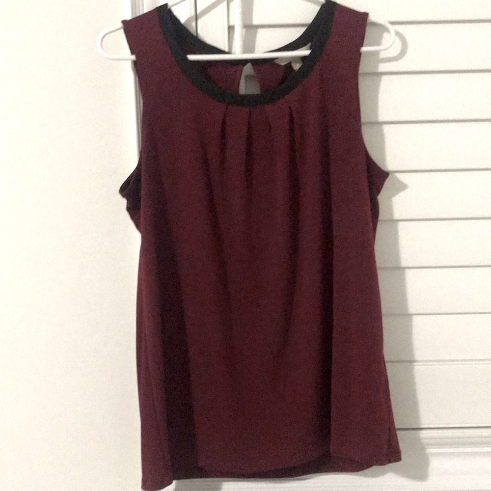 3 for $25 ❤️ - Banana Republic sleeveless blouse
